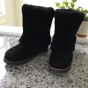 Ugg Black Fuzzy Boot